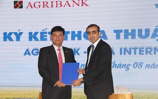 Agribank hỗ trợ tài chính giúp nông dân tiếp cận máy móc hiện đại