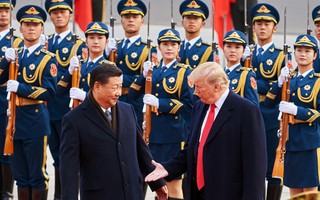 Ông Trump nhắm "cú đấm thuế" sốc với hàng Trung Quốc