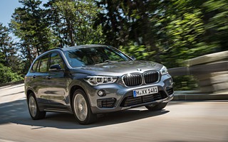 Lô xe BMW mới do Thaco nhập khẩu đã về cảng