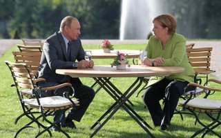 Ông Putin và bà Merkel bàn bạc gì bên ngoài Berlin?