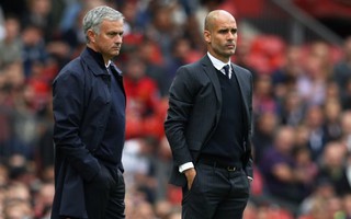 HLV Guardiola đáp trả chỉ trích của Mourinho