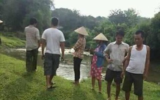 Đi câu cá, 2 bé trai chết đuối thương tâm