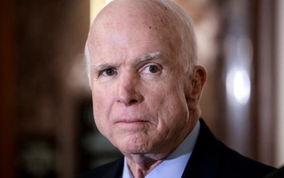 Thượng nghị sĩ McCain ngừng điều trị ung thư não