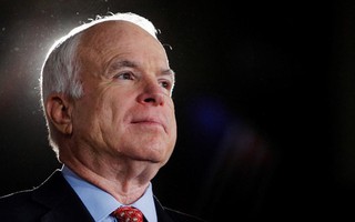 Những cột mốc đáng nhớ trong cuộc đời Thượng nghị sĩ McCain