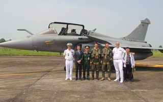 Cận cảnh chiến đấu cơ chủ lực không quân Pháp tới Việt Nam