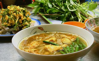 Bún cá Num-bo-chóc mê hoặc khách sành ăn Sài Gòn
