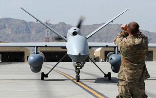 Hiểm họa khủng bố từ "robot bay" (*): Cuộc đua drone vũ trang
