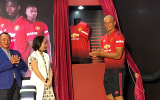 Cựu trung vệ Manchester United giao lưu cùng CĐV Việt Nam