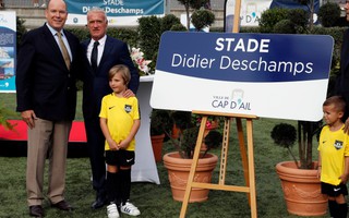 Sân bóng được đặt tên HLV tuyển Pháp Didier Deschamps