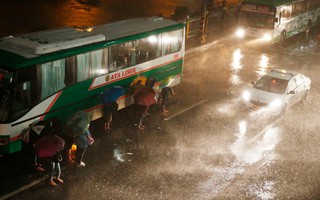 Philippines mở kho gạo bị tịch thu cứu trợ dân trong siêu bão Mangkhut