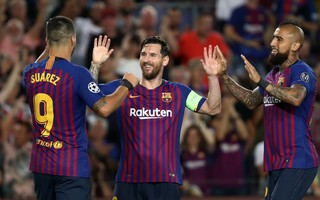 Messi lập siêu phẩm, Barcelona đại thắng PSV tại Nou Camp