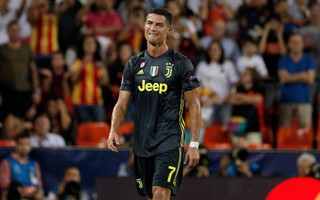 Trọng tài Clattenburg: Thẻ đỏ cho Ronaldo là quá nặng