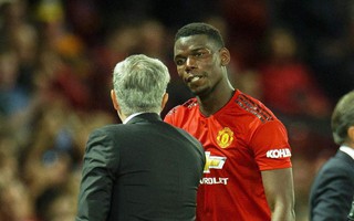 HLV Mourinho “nắn gân” Pogba