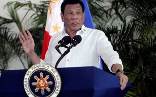 Uy tín trong nước của Tổng thống Duterte rớt thảm hại