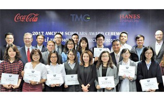 Đại Sứ Hoa Kỳ tại Việt Nam trao học bổng AmCham Scholars cho 20 sinh viên xuất sắc