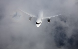 Máy bay lướt mây