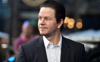 Mark Wahlberg quyên góp chiến dịch chống quấy rối tình dục