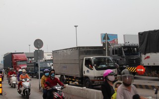 Cảnh "loạn xà ngầu" ở BOT cầu Đồng Nai