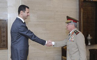 Tổng thống Assad bất ngờ thay bộ trưởng quốc phòng