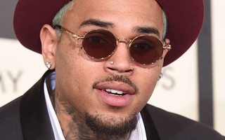 Ca sĩ Chris Brown được thả sau tố cáo hiếp dâm