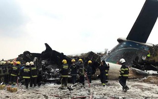 Cơ trưởng “suy sụp tinh thần”, máy bay bốc cháy, 51 người thiệt mạng