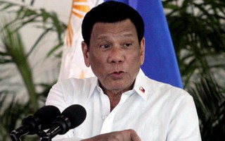 Ông Duterte vừa "dọa cắt cổ trùm ma túy", cựu thị trưởng bị giết