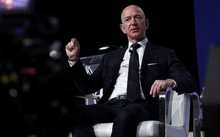 Tỷ phú Jeff Bezos từng là “người ngu nhất công ty”