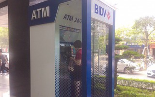 Làm sao không bị mất cắp thông tin khi rút tiền ATM?