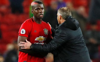 Paul Pogba bị bắt gặp cùng HLV Zidane ở Dubai