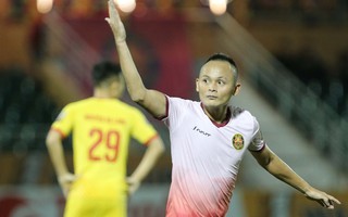 Quốc Phương lập hat-trick giúp Sài Gòn FC thắng đậm Nam Định