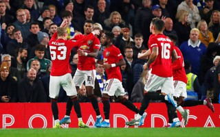 Marcus Rashford sắm vai hung thần, Man United quật ngã Chelsea