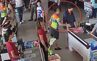 Xác minh thông tin thượng uý công an ném xúc xích, tát nhân viên bán hàng khi con mua hàng chưa trả tiền