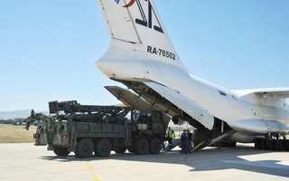Thổ Nhĩ Kỳ đáp trả Mỹ: Mua S-400 để dùng, không phải để đắp chiếu