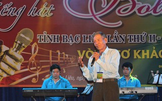 Cụ ông 91 tuổi hát rất "ngọt" tại Hội thi Tiếng hát Bolero tỉnh Bạc Liêu