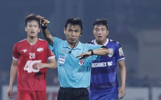 Tổng kết V-League 2019: Không có VAR, loạn trọng tài