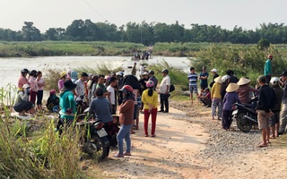 Chính quyền địa phương cấm đò "vô cảm", người dân liều mình lội sông chết đuối thương tâm
