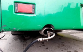 Cận cảnh TP HCM chốt chặn kiểm tra khí thải ôtô