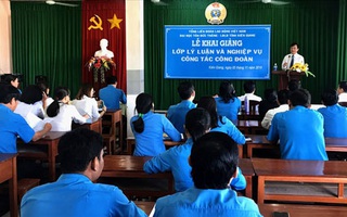 Kiên Giang: Cán bộ Công đoàn học kỹ năng ứng xử