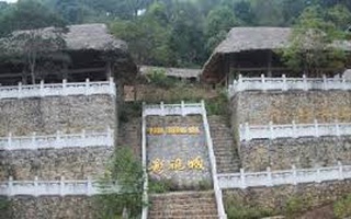 Công trình "bí ẩn" trên núi ở Lạng Sơn: Lỗi lớn thuộc chính quyền địa phương
