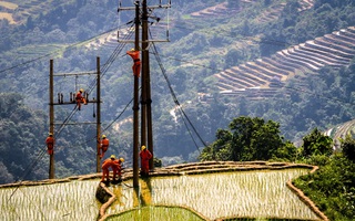 EVN lãi đậm do "chưa tính đủ chi phí vào giá điện"!