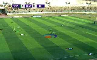 Hy hữu: Tưởng bị "khủng bố", hai đội bóng bỏ dở trận đấu lo thoát thân