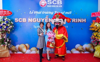 Diễn giả, MC Thi Thảo dự khai trương phòng giao dịch ngân hàng SCB