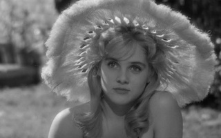 "Nàng Lolita" Sue Lyon qua đời ở tuổi 73