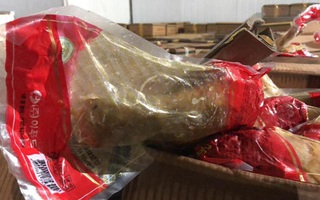 12 tấn đùi gà tây hun khói Hàn Quốc hết hạn 1 năm được "chỉnh sửa" để tiêu thụ