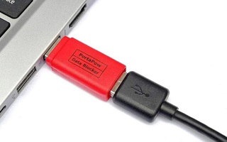 Sử dụng "bao cao su USB" để tránh mất dữ liệu nơi công cộng