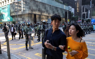 Biểu tình kéo dài, Hồng Kông vẫn lạc quan về kinh tế