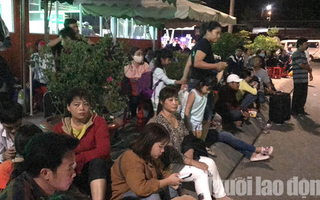 Kẹt xe cầu Mỹ Thuận gây khốn khổ cho khách ở... bến xe Cần Thơ