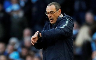 Chelsea thua tan tác, HLV Sarri có 7 ngày "cứu ghế"