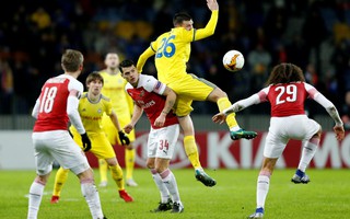 Arsenal thua đau, Chelsea mơ đi tiếp ở Europa League