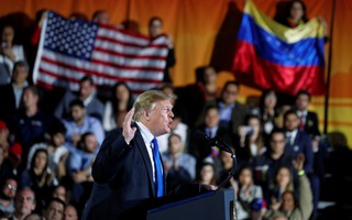 Ông Trump ra "tối hậu thư" cho quân đội Venezuela